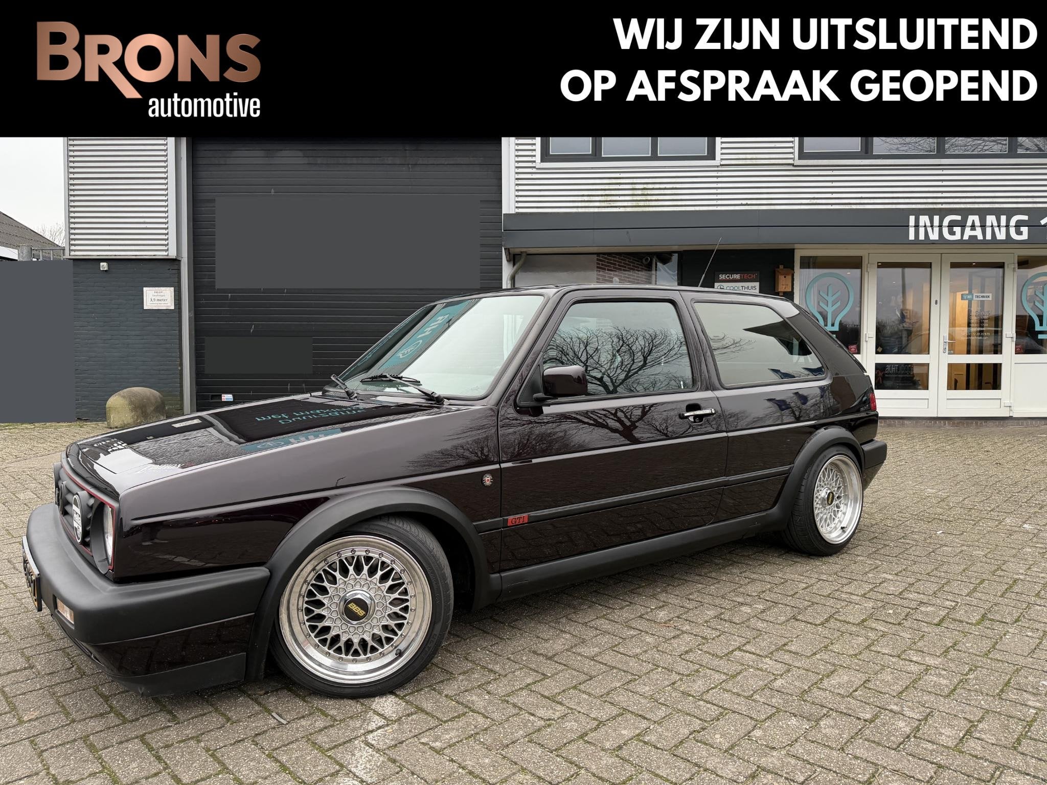 Volkswagen Golf 1.8 Wolfsburg edition nieuwstaat, Voorwielaandrijving, Metallic lak, Stof, Gebruikt