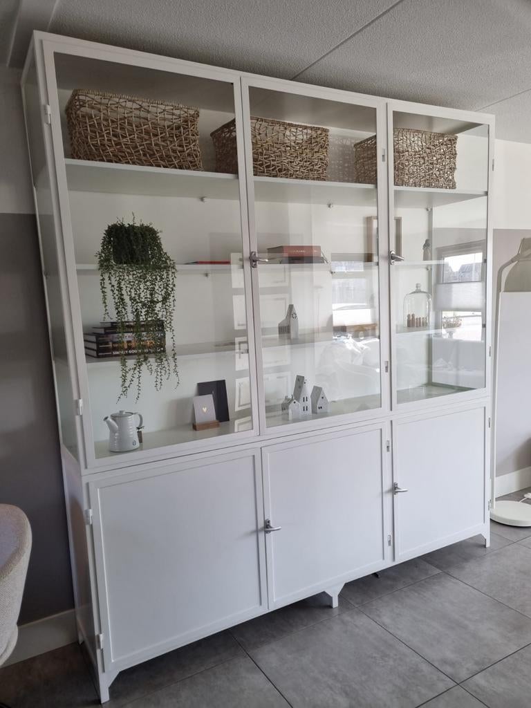 Stalen kast van old basics te koop!, Huis en Inrichting, Ophalen, Met deur(en), 200 cm of meer, Zo goed als nieuw