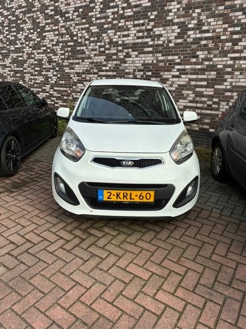 Nette Kia Picanto 1.0 CVVT uit 2013 in de kleur wit., Voorwielaandrijving, 400 kg, Wit, Origineel Nederlands