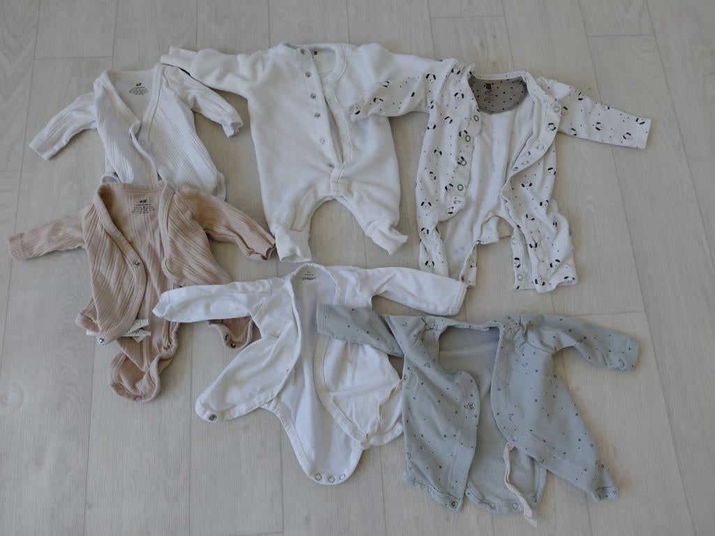 Babykleding maat 44 - Set van 4 rompertjes en 2 pakjes, Kinderen en Baby's, Babykleding | Prematuur, Gebruikt, Jongetje of Meisje