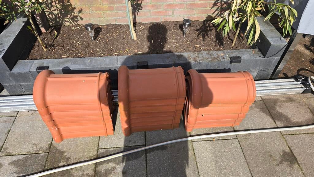 Nieuwe halfronde vorsten, Monier 6, natuurrood, Doe-het-zelf en Verbouw, Dakpannen en Dakbedekking, Ophalen, Steen of Klei, Nieuw