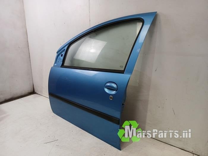 Portier 4Deurs links-voor van een Peugeot 107, Auto-onderdelen, Gebruikt, -, Deur, -