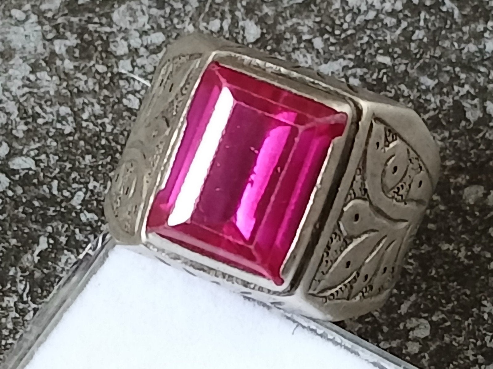 grote Vintage ring met Robijn - zilver, Gebruikt, Verzenden, 19 tot 20, Heer
