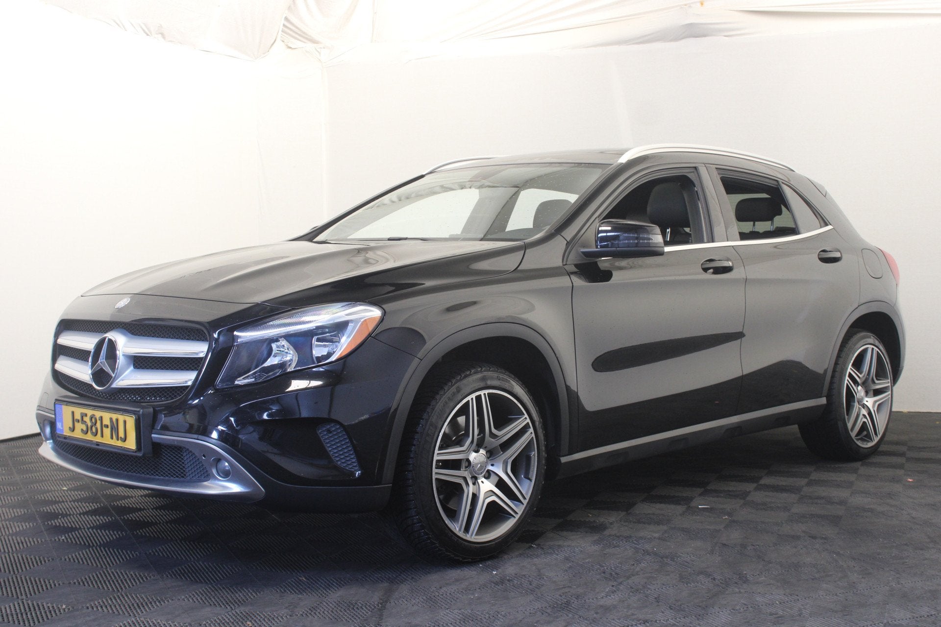 Mercedes-Benz GLA 250 Prestige |Stoelverw.|Camera|, Gebruikt, 4 cilinders, Zwart, Leder