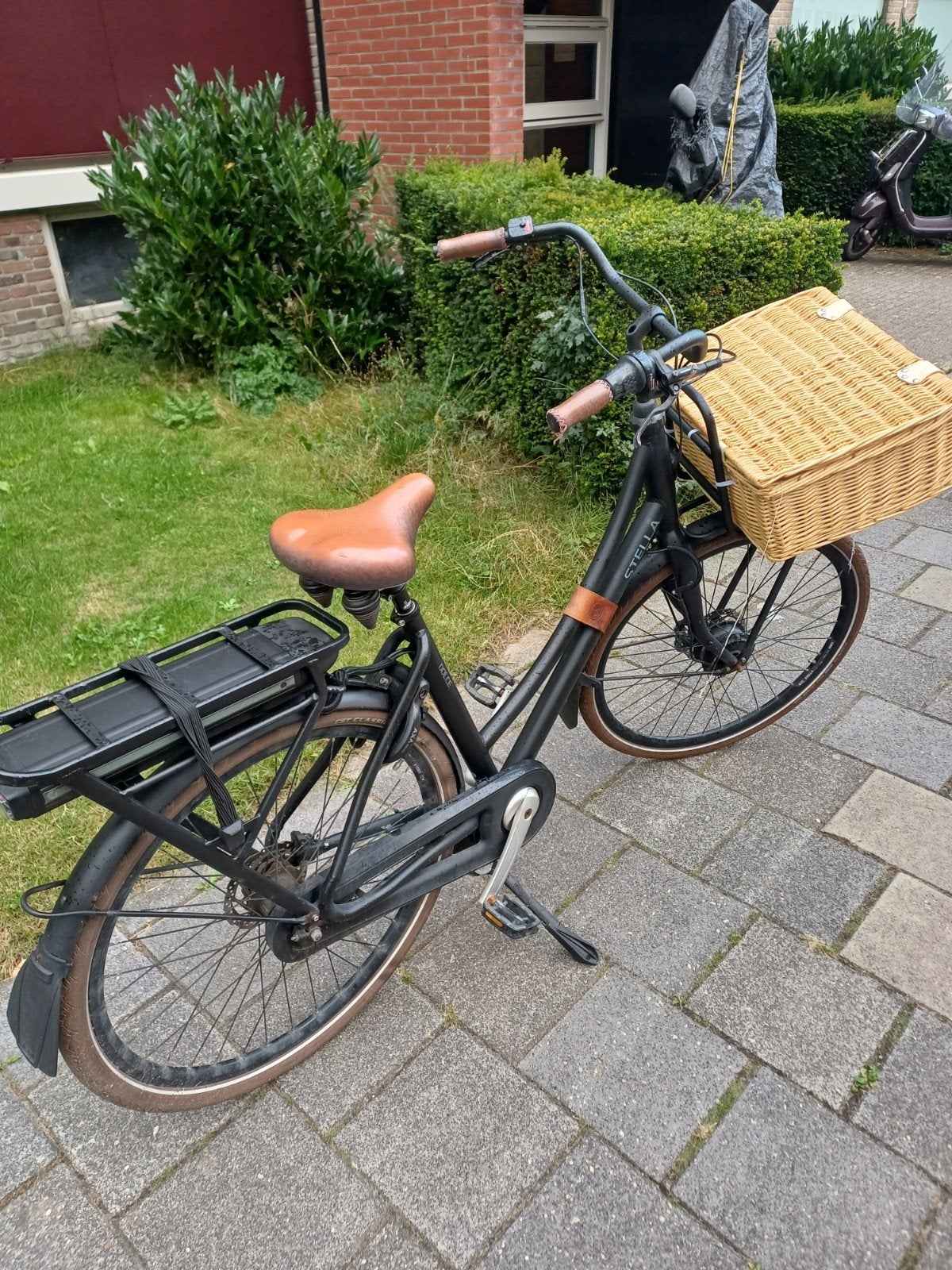 goeie nette elektrische fiets met 2 sleutels, Ophalen of Verzenden, Zo goed als nieuw, Overige merken