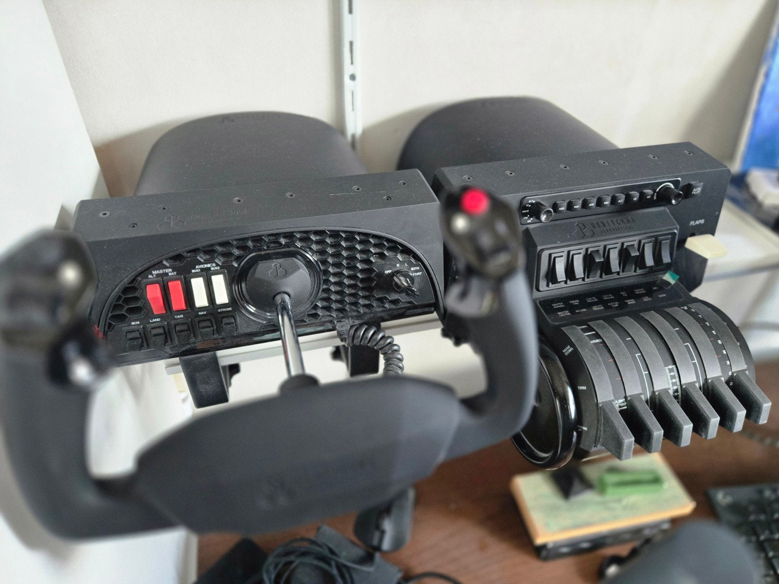 HoneyComb Alpha Yoke & Bravo Throttle Quadrant & TM T-Flight, Ophalen, Overige merken, Zo goed als nieuw