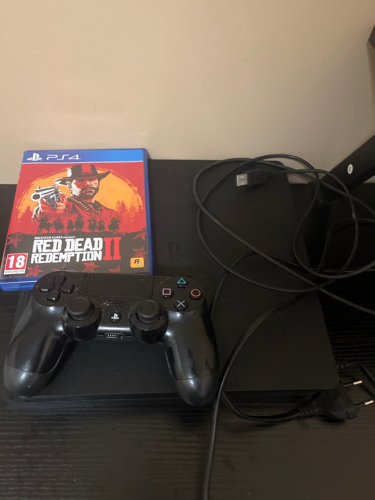 PlayStation 4 + Red Dead Redemption 2, Spelcomputers en Games, Ophalen of Verzenden, Gebruikt, Met 1 controller, Met games