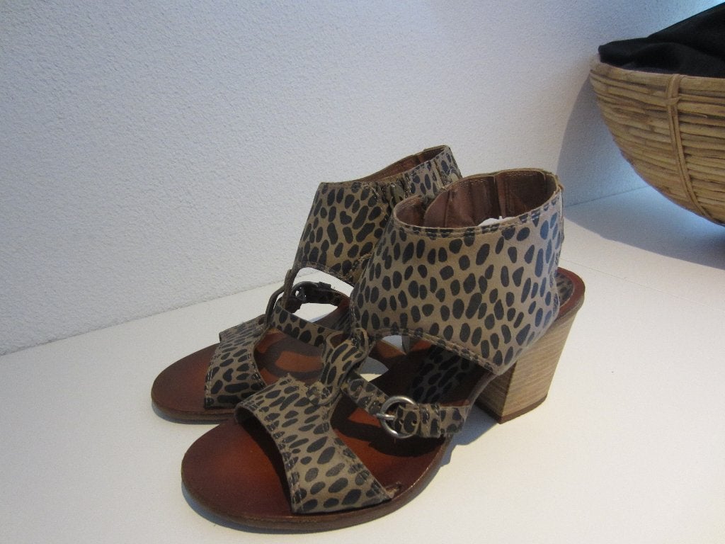 omoda sandaal met hak open schoen 38 nw, Verzenden, Nieuw, Sandalen of Muiltjes