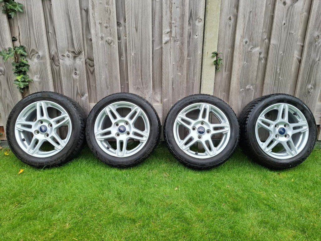Winterset Ford Fiesta, Ophalen, Gebruikt, 15 inch, Banden en Velgen