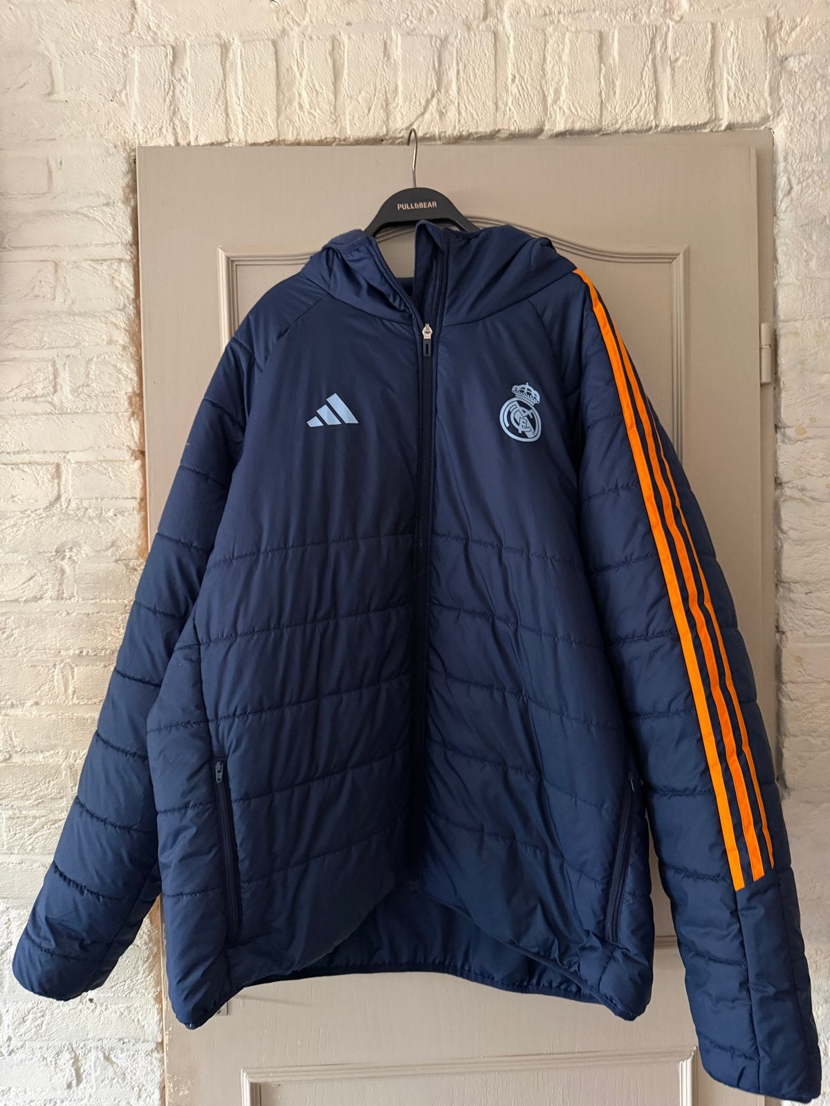 Adidas Real Madrid Winterjas Maat 2XL, Ophalen of Verzenden, Zo goed als nieuw, Overige maten, Blauw