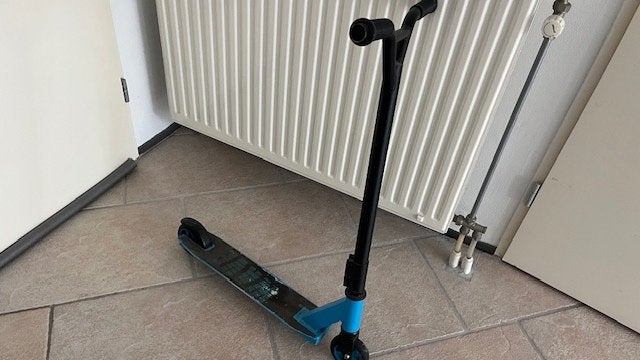 Stuntstep, step, stunt scooter  blauw tot 100 kg, Ophalen, Gebruikt, Loopfiets