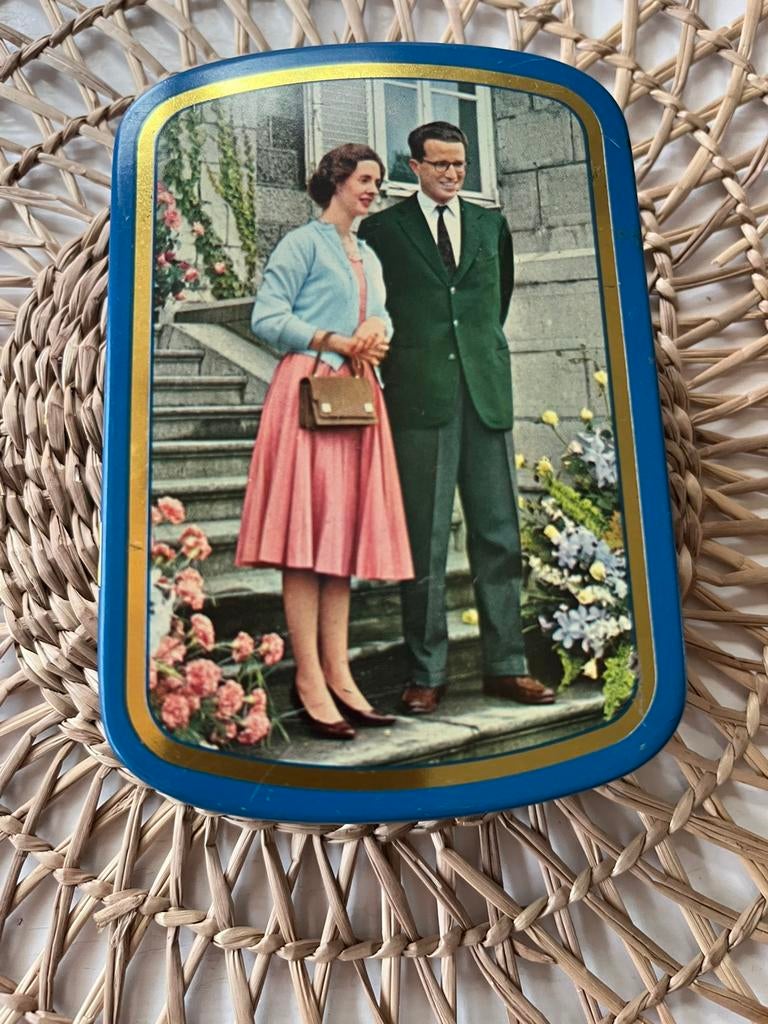 Prachtig vintage tabaksdoosje Koning Boudewijn en Fabiola, Ophalen of Verzenden, Zo goed als nieuw, Overige