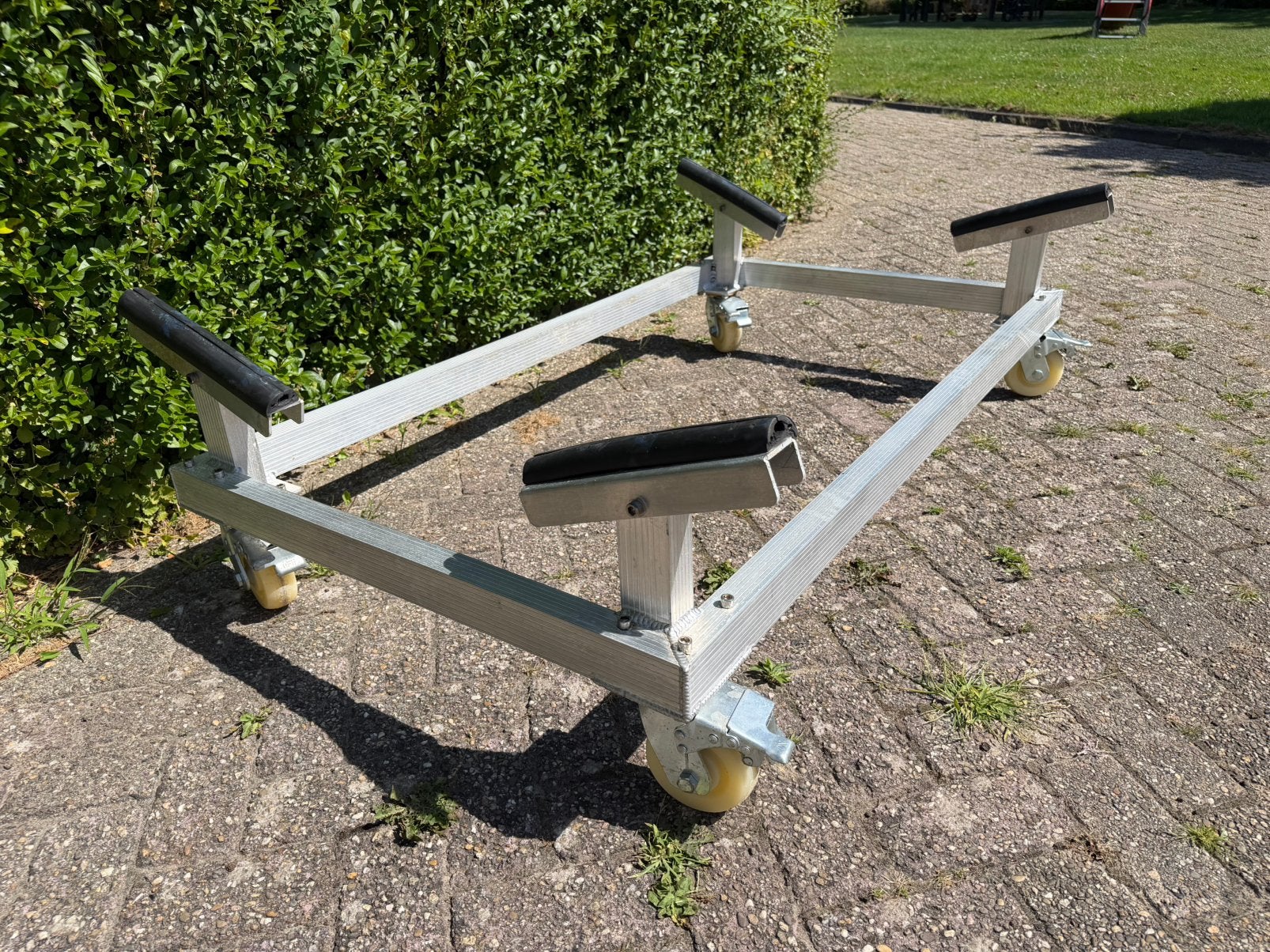 Verrijdbare Qwest Bootbok, Ophalen, Qwest Marine, Zo goed als nieuw, Info@qwestmarine.nl