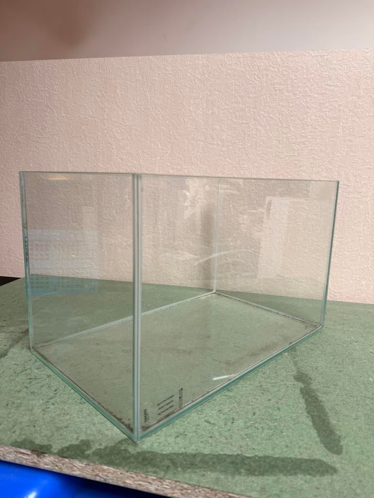 Te koop aquarium, Ophalen of Verzenden, Zo goed als nieuw