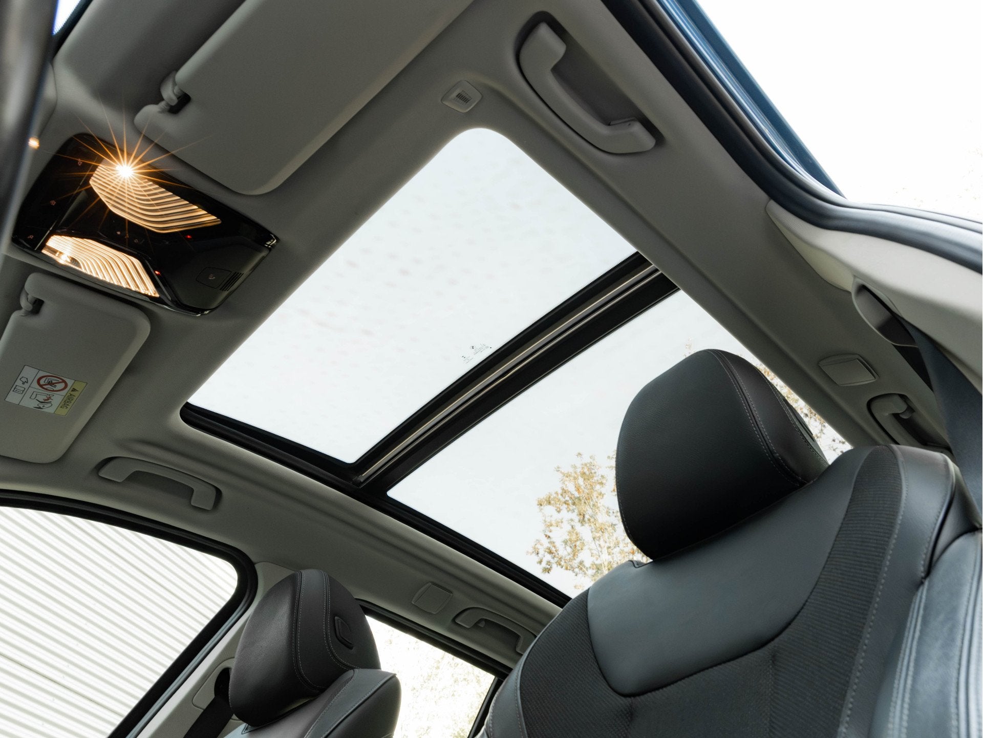 BMW X3 xDrive30e - Pano - Trekhaak - Camera - Sportstoelen -, Gebruikt, Euro 6, 4 cilinders, Blauw