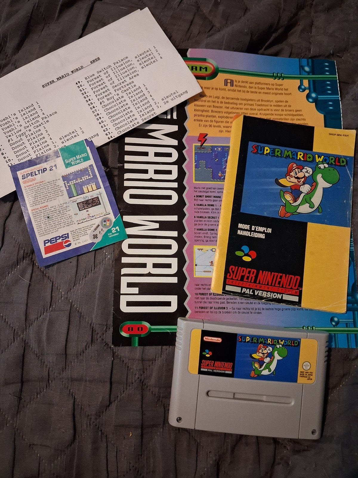 Super Mario World SNES met handleiding,  en meer, Ophalen of Verzenden