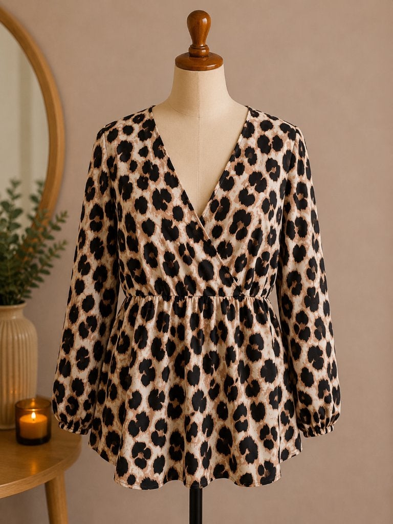 Nieuwe dames blouse tuniek panterprint maat 44 46 1XL, Kleding | Dames, Blouses en Tunieken, Ophalen of Verzenden, Nieuw, Maat 46/48 (XL) of groter