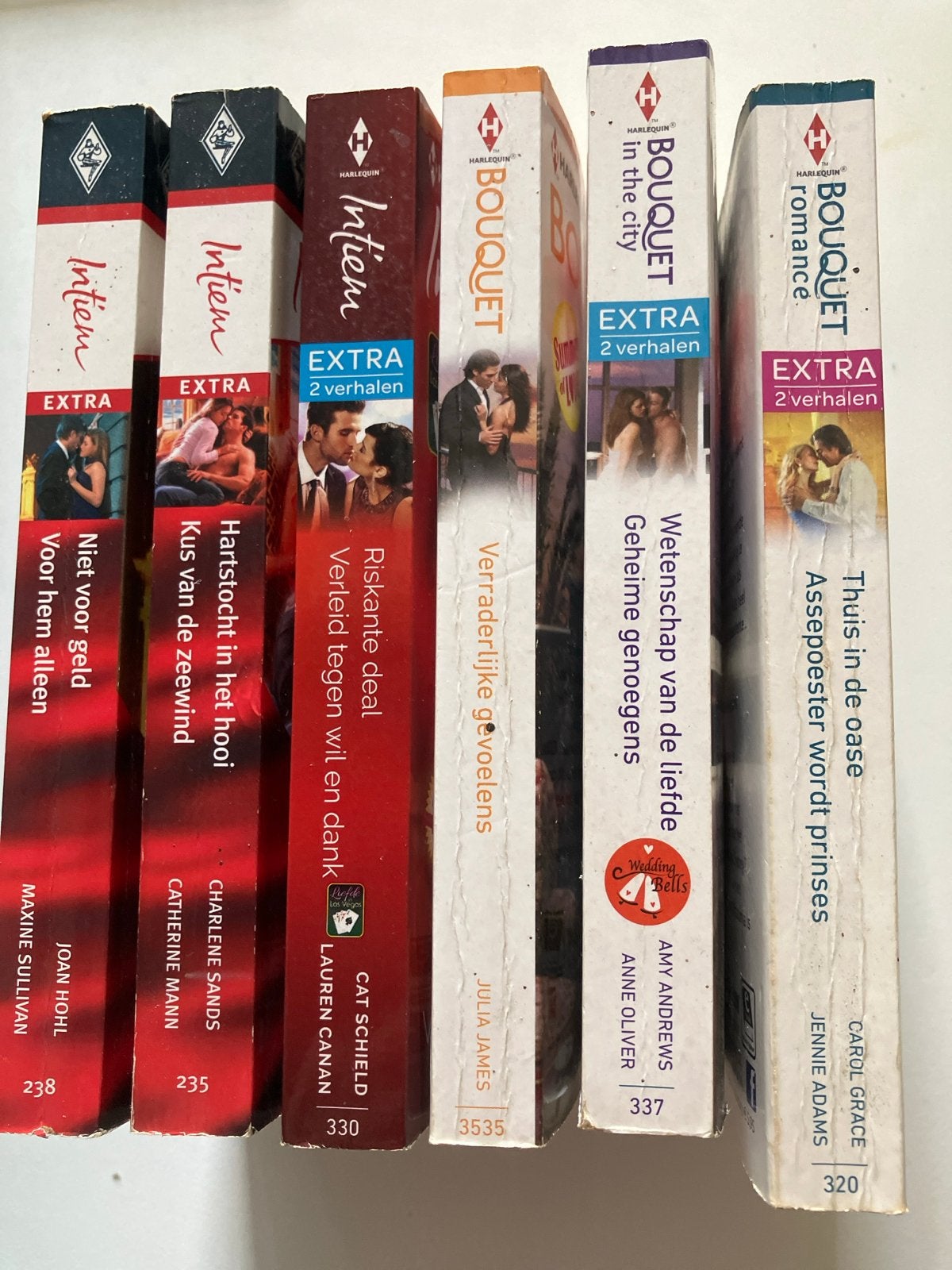 Harlequin Bouquet & Intiem Romantische Romans - 7 Boeken, Ophalen of Verzenden, Gelezen, Nederland