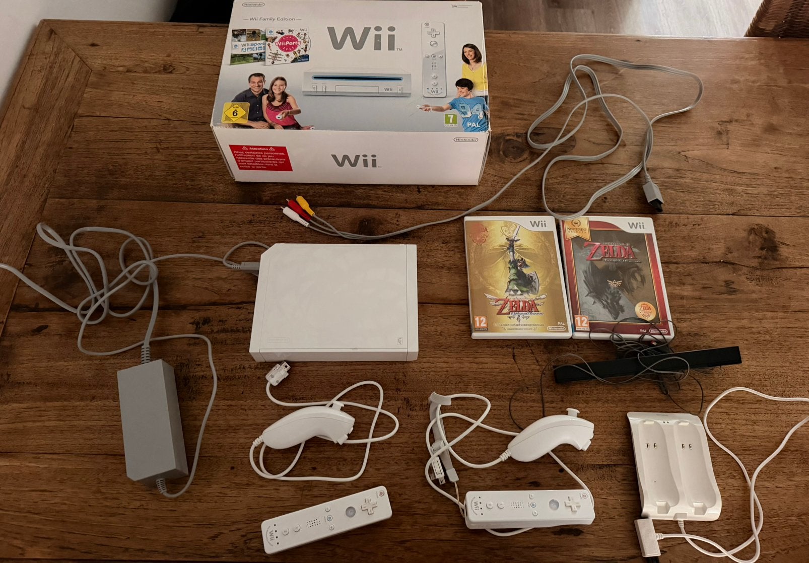 Wii, Ophalen of Verzenden, Gebruikt, Met 2 controllers, Met games