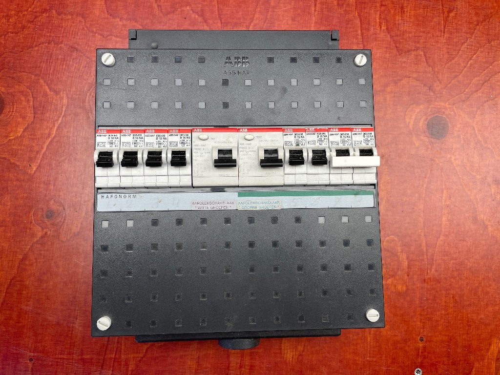 ABB-HAF Groepenkast, Ophalen, Zo goed als nieuw, ABB, Groepenkast