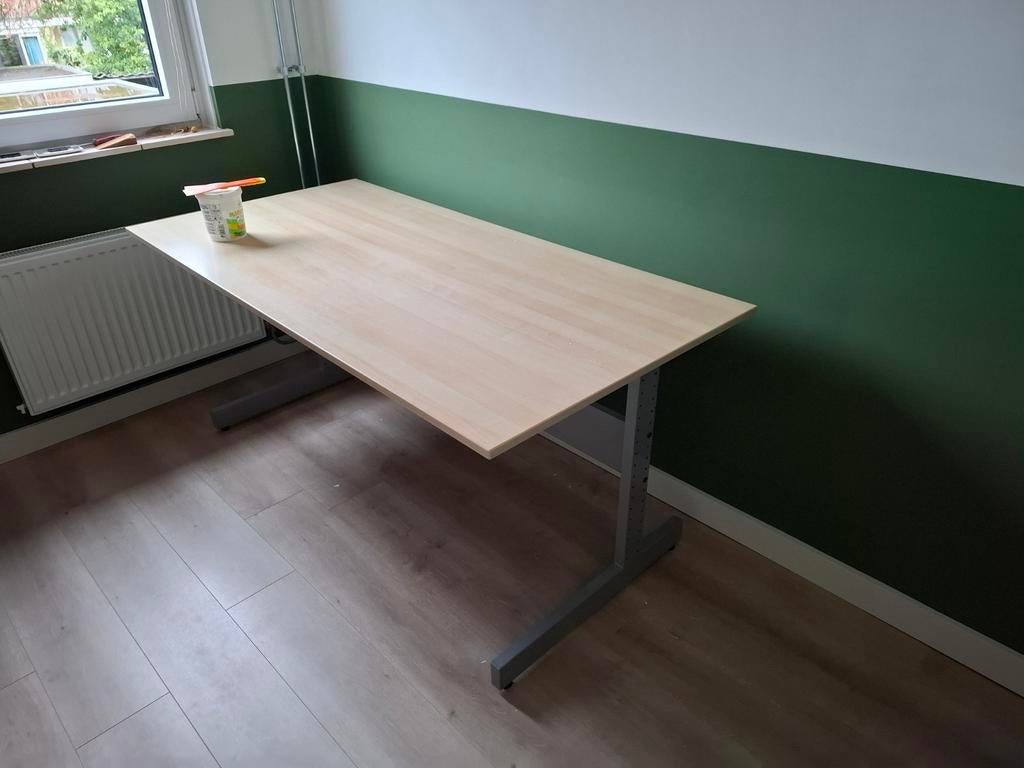 Mooi bureau, houten blad, 160 breed, 70 hoog, Ophalen