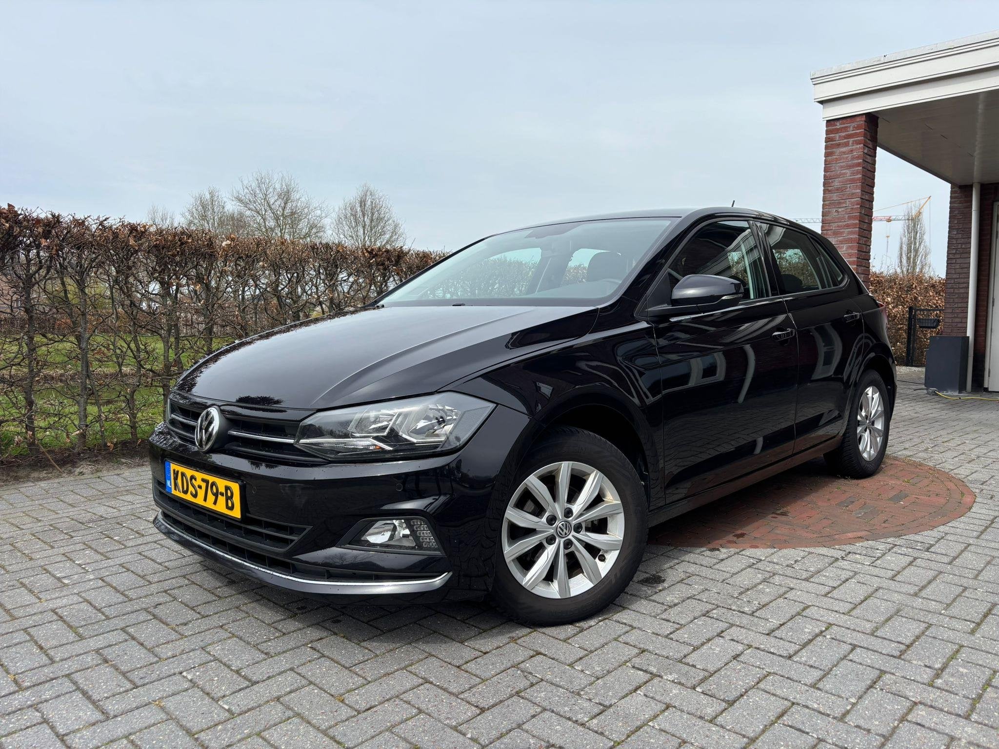 Volkswagen Polo 1.0 TSI Highline Business R, Auto's, Stof, Gebruikt, 95 pk, 1055 kg