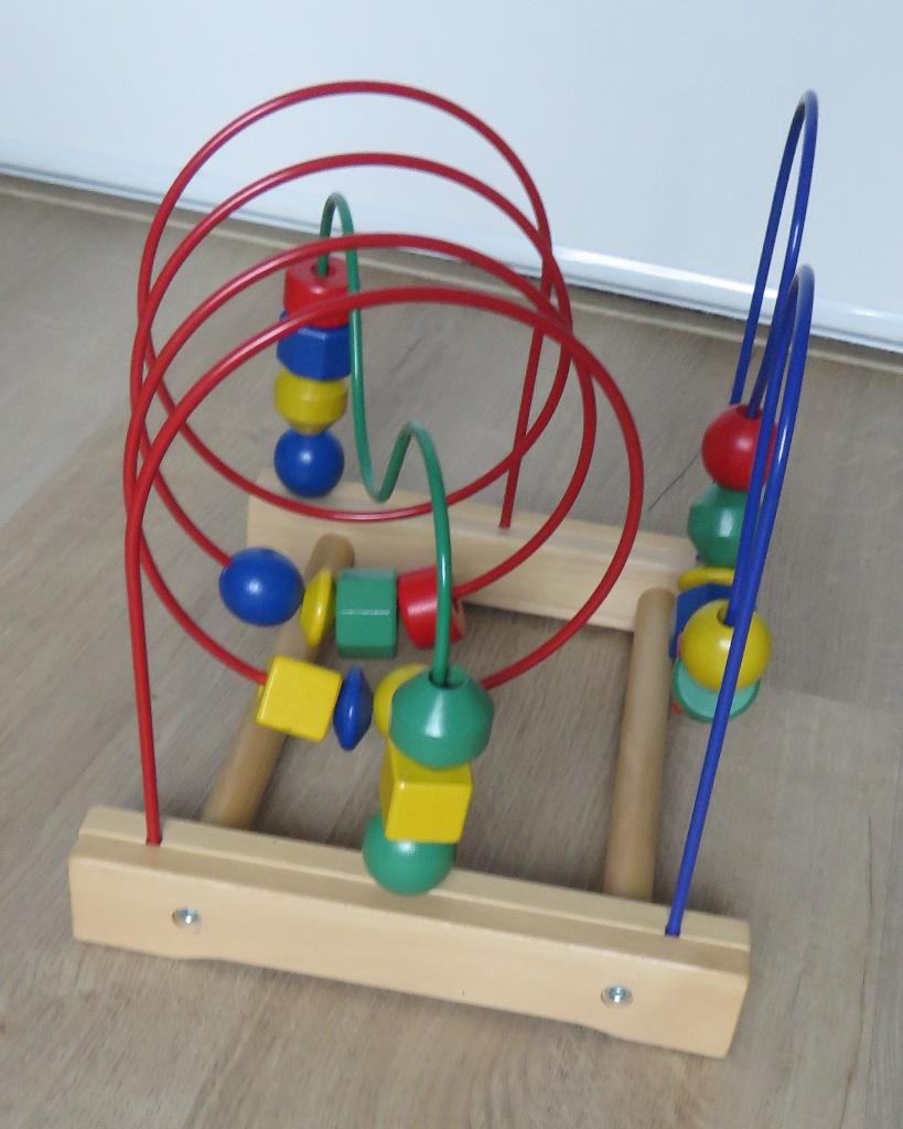 speelgoed met kralen voor kleinen kinderen 31x25cm, Ophalen of Verzenden, Gebruikt