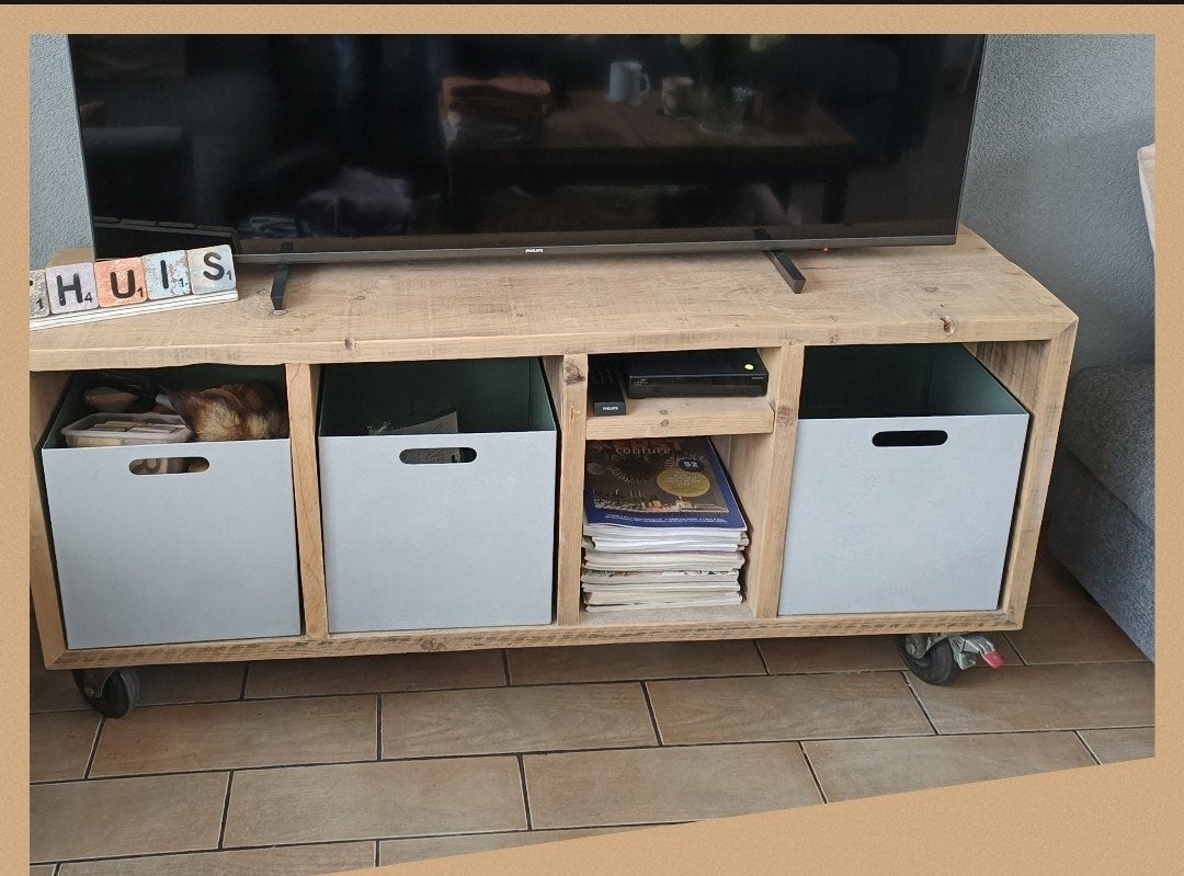 Steigerhouten TV-meubel / sidetable op maat gemaakt, 100 tot 150 cm, Ophalen of Verzenden, Zo goed als nieuw, Minder dan 100 cm