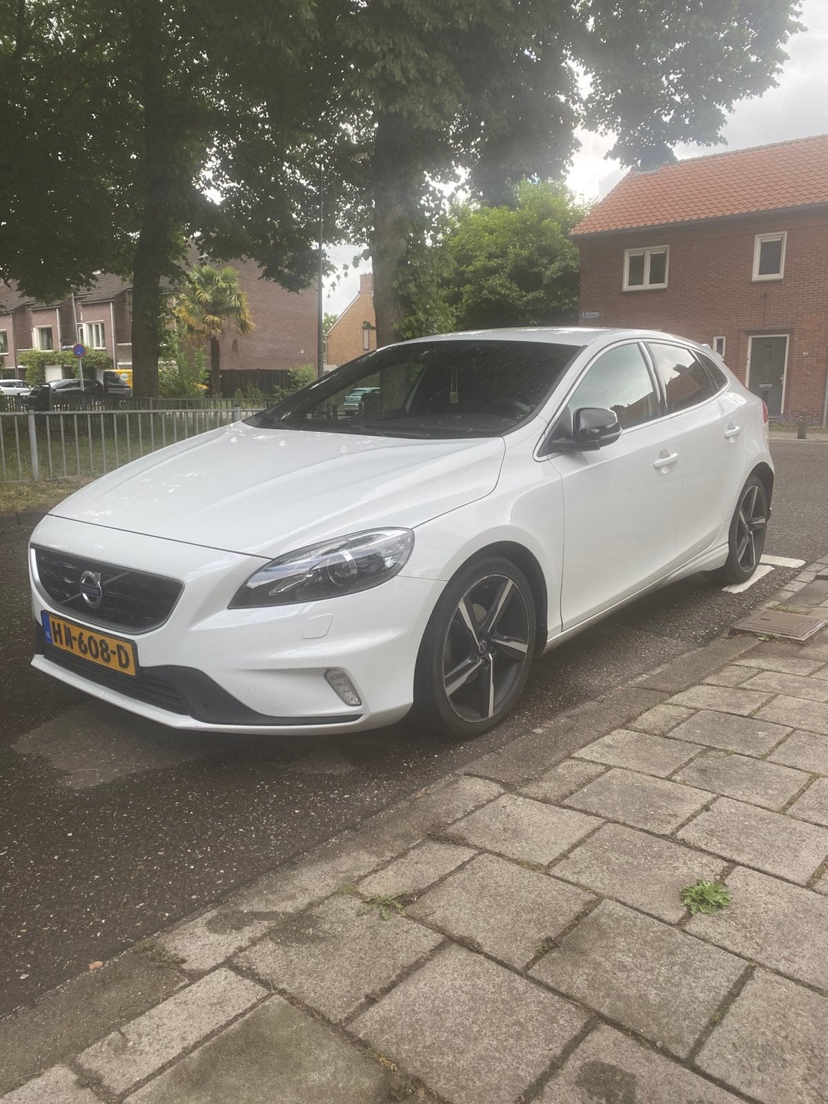 Volvo V40 2.0 D2 120PK 2015 Wit, Auto's, Volvo, 4 cilinders, 1969 cc, Alcantara, Wit