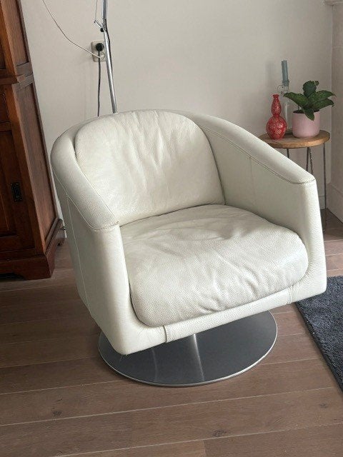 NATUZZI lederen draaistoel, Ophalen, Gebruikt, 50 tot 75 cm, Italiaans design