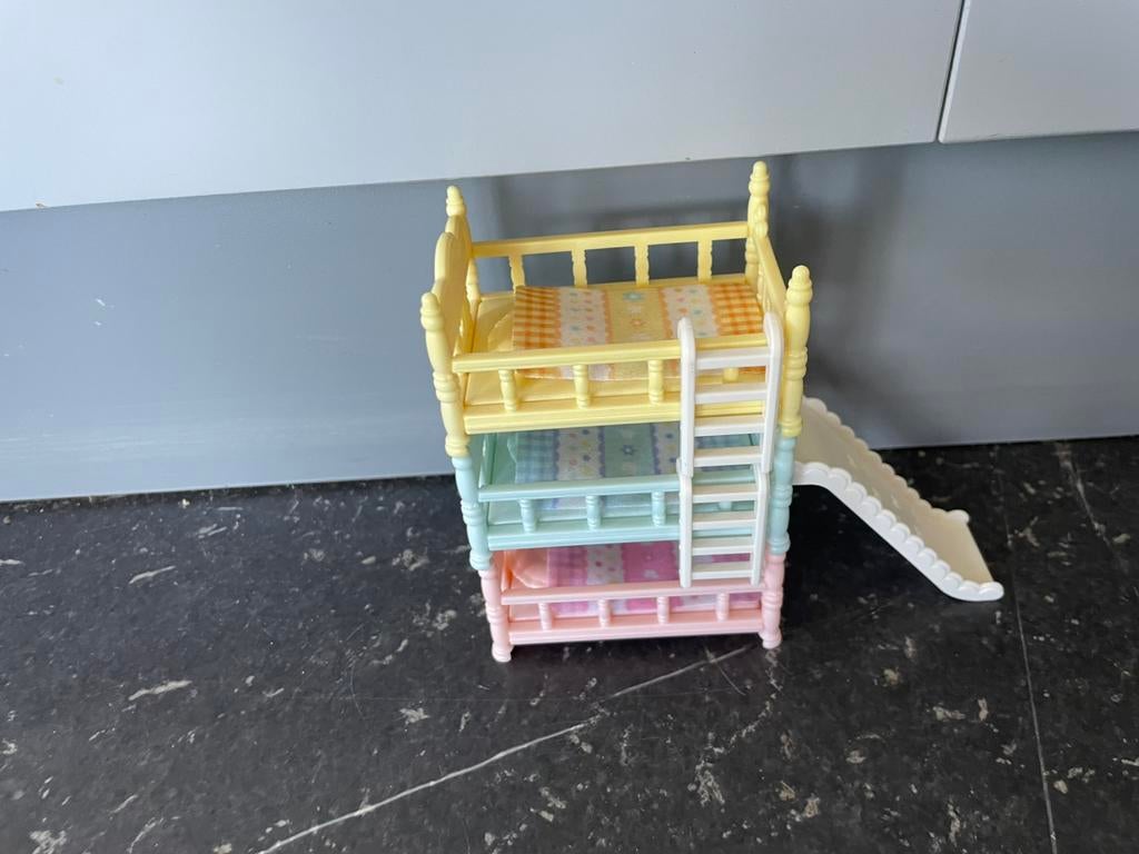 Sylvanian Families stapelbedje drieling, Ophalen of Verzenden, Zo goed als nieuw, Poppenhuis