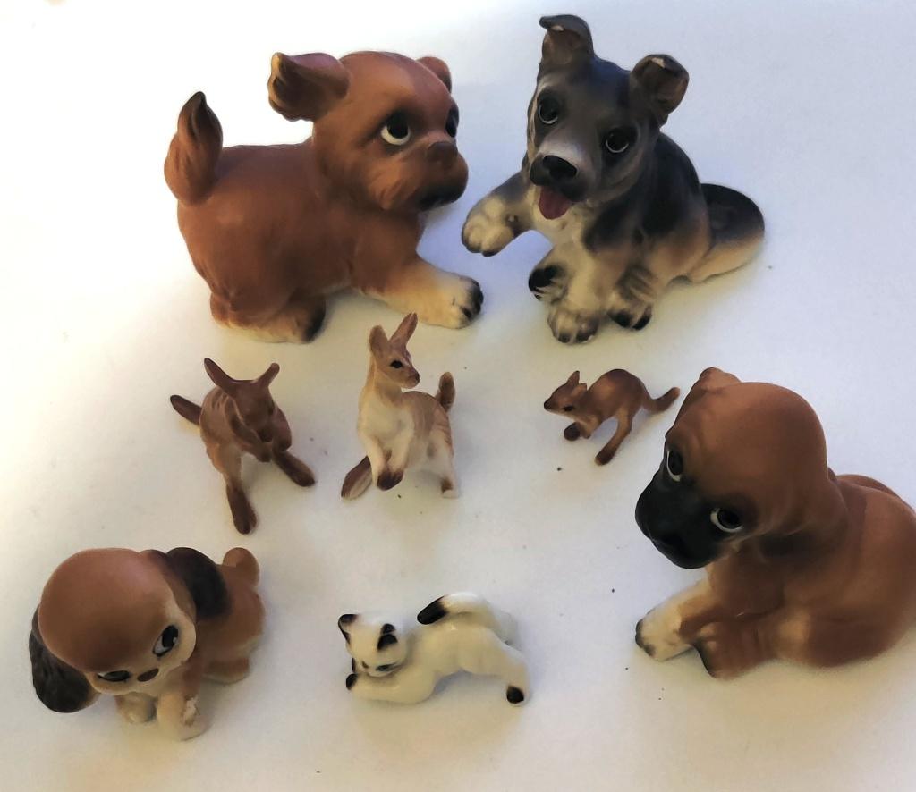  8 porseleinen dieren hond kat kangeroe, Ophalen of Verzenden, Zo goed als nieuw, Hond of Kat, Beeldje of Figuurtje