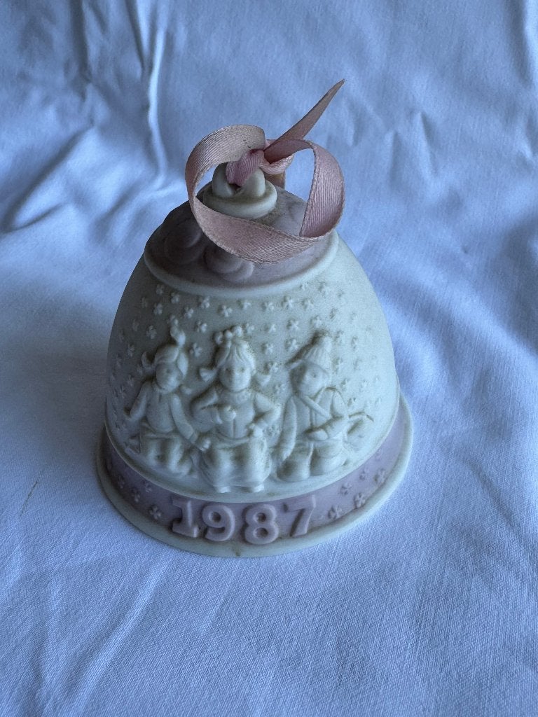 lladró jaarbel1987, Ophalen of Verzenden