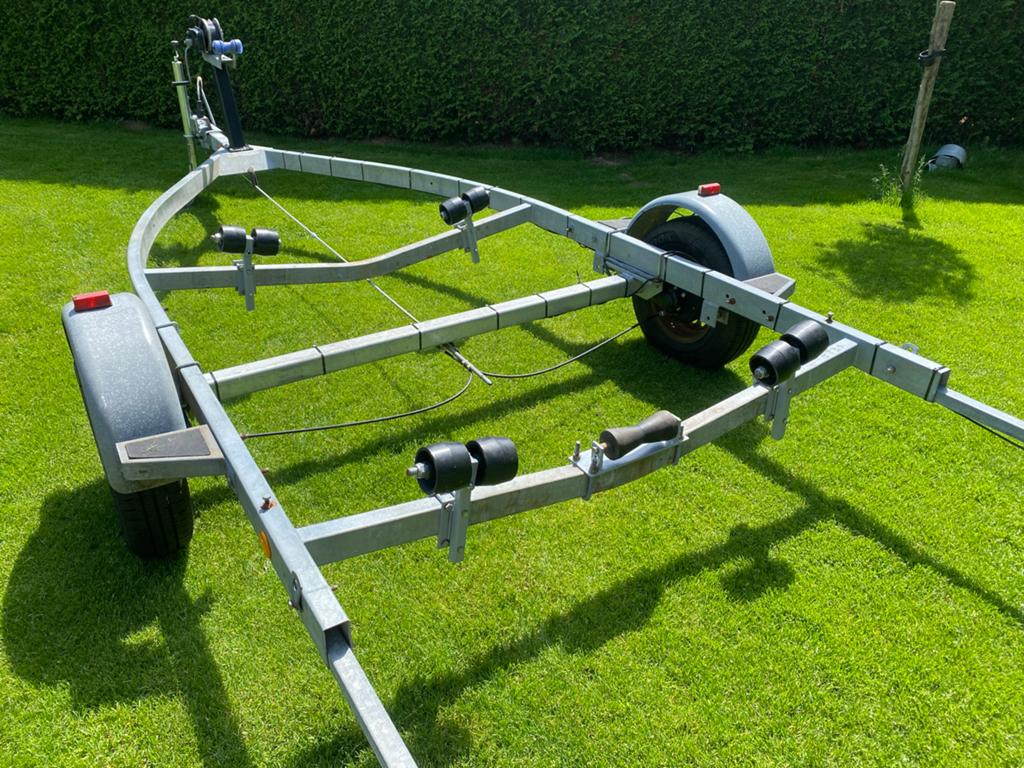Marlin boottrailer 1500 kg trailer met nieuwe Knott as, Ophalen, Zo goed als nieuw, Overige typen, Motorboot