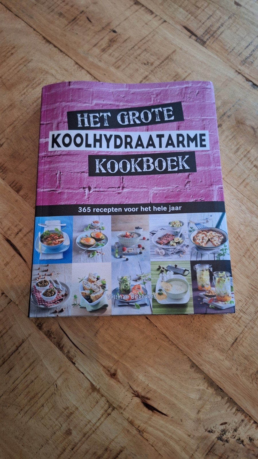 Het Grote Koolhydraatarme Kookboek - 365 Recepten dieet boek, Veltman Uitgevers, Ophalen of Verzenden, Zo goed als nieuw, Hoofdgerechten