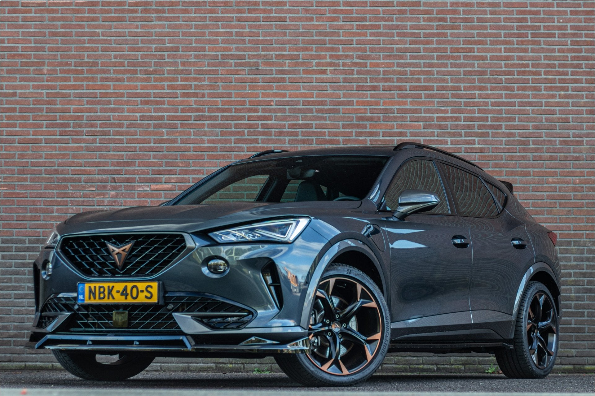 CUPRA Formentor 1.4 e-Hybrid 245pk VZ, Panoramadak, Maxton,, Auto's, Dealer onderhouden, Gebruikt, Zwart, 4 cilinders