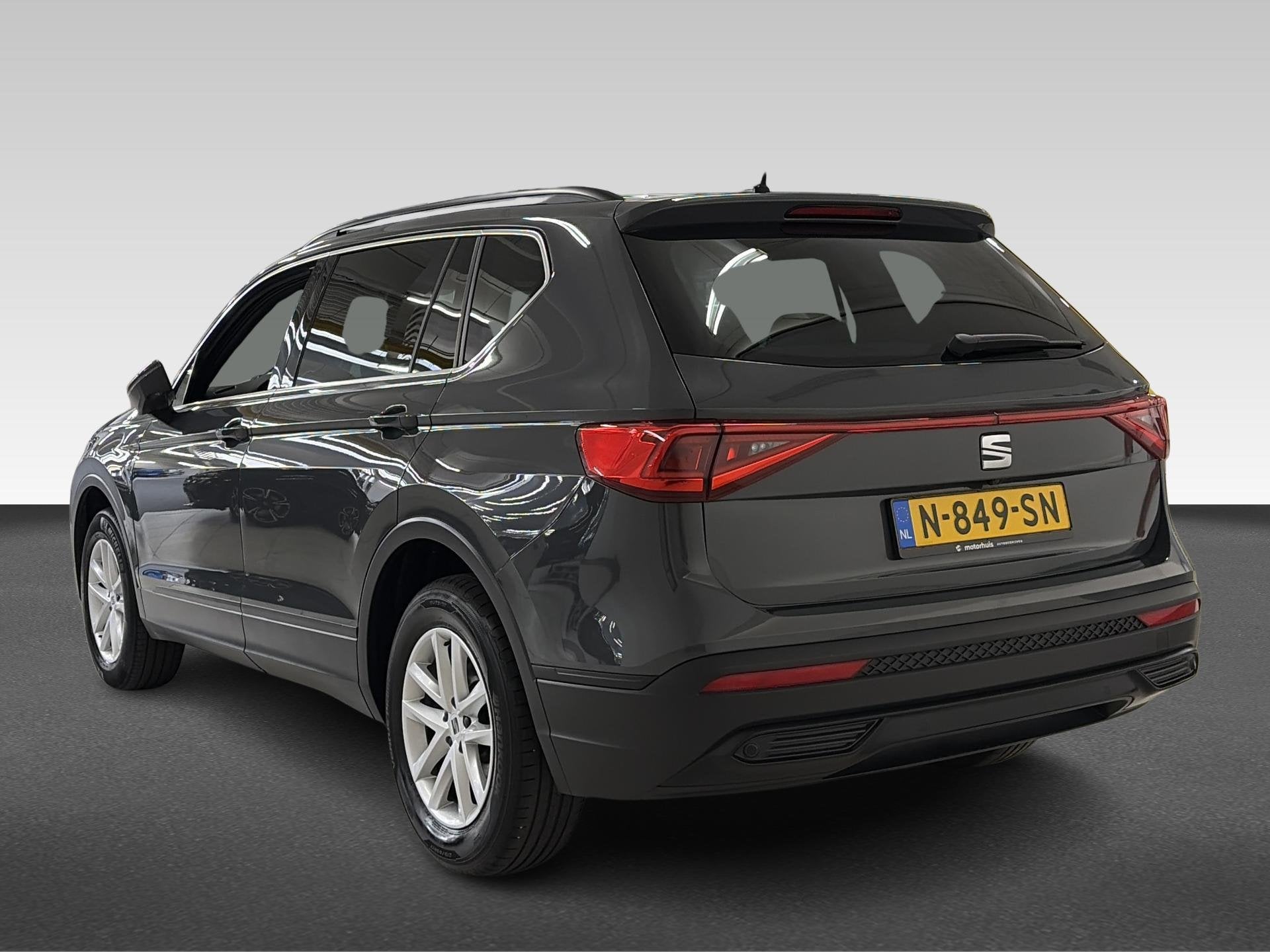 SEAT Tarraco 1.5 TSI Style Business Intense, Automaat, 4 cilinders, Bedrijf, Zilver of Grijs