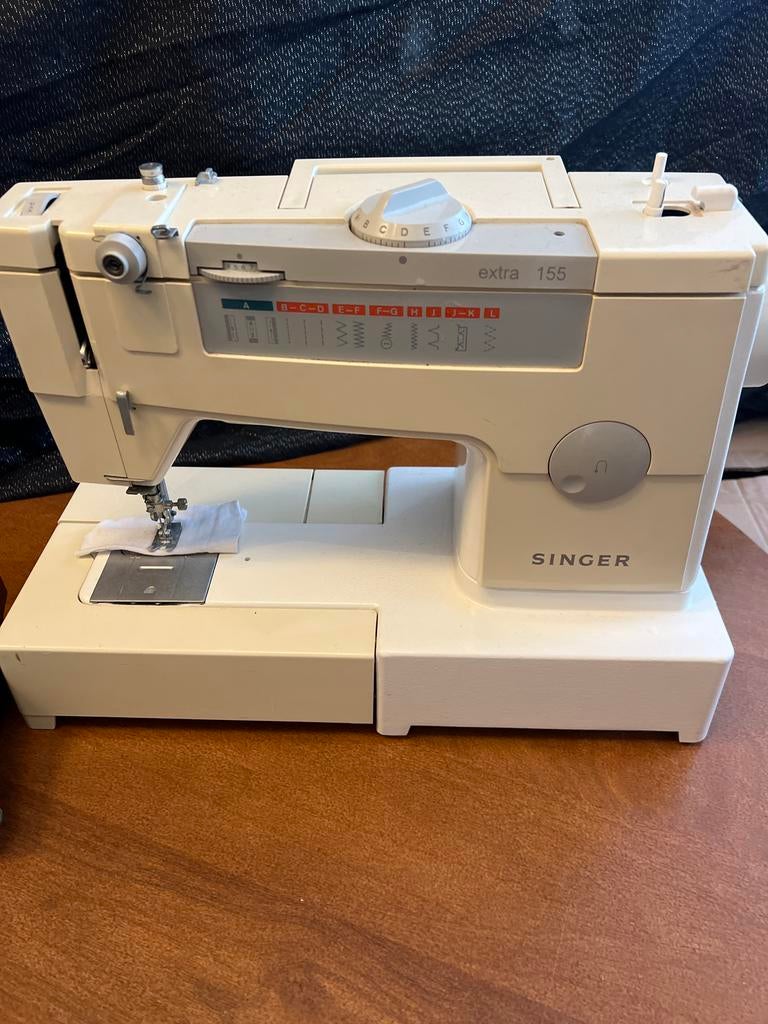Singer Extra 155 Naaimachine, Hobby en Vrije tijd, Naaimachines en Toebehoren, Ophalen, Zo goed als nieuw, Naaimachine, Singer