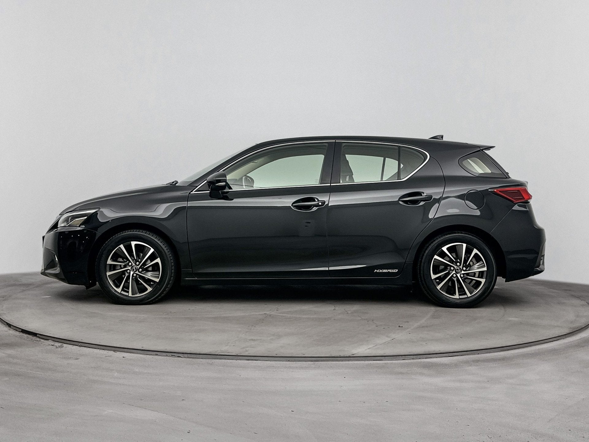 Lexus CT 200h Business Line Pro | Adaptive Cruise | Navigati, 12 maanden, Gebruikt, 4 cilinders, Zwart