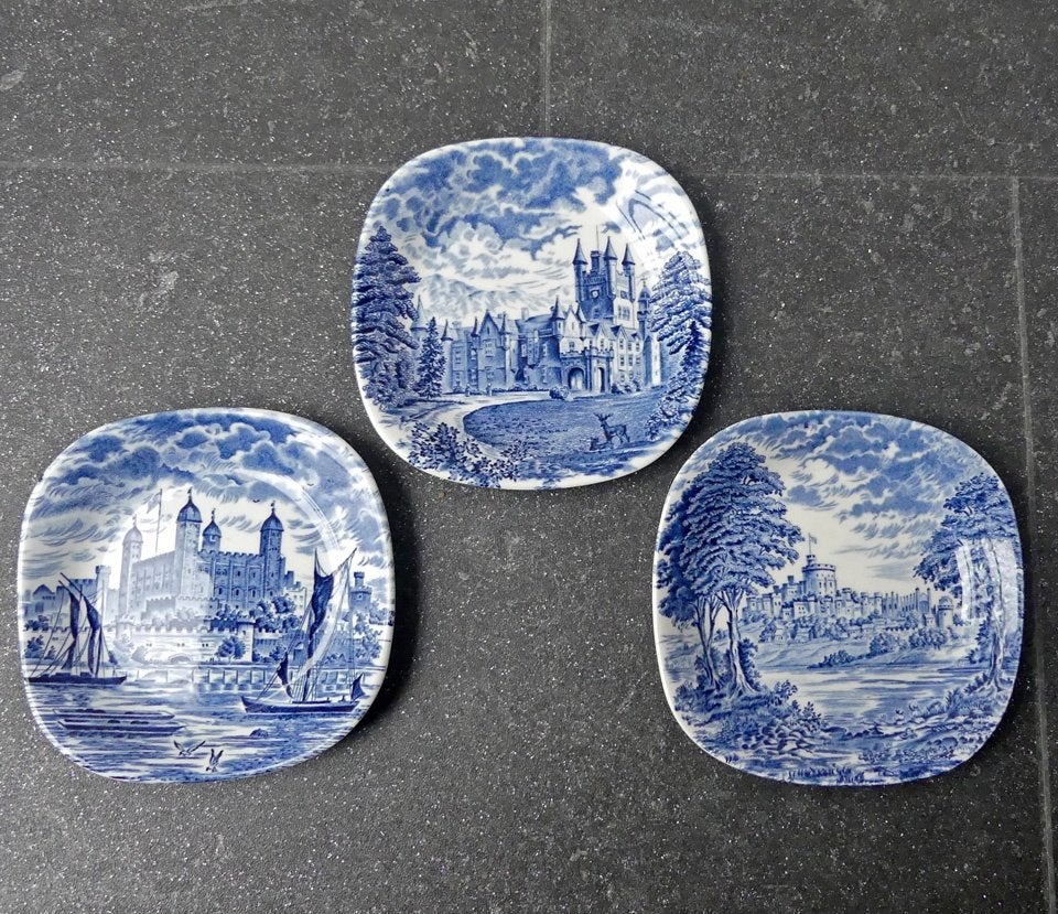 Royal Homes of Britain schaaltjes Enoch Wedgwood schoteltjes, Gebruikt, Klassiek, Ophalen of Verzenden, Schaal of Schalen