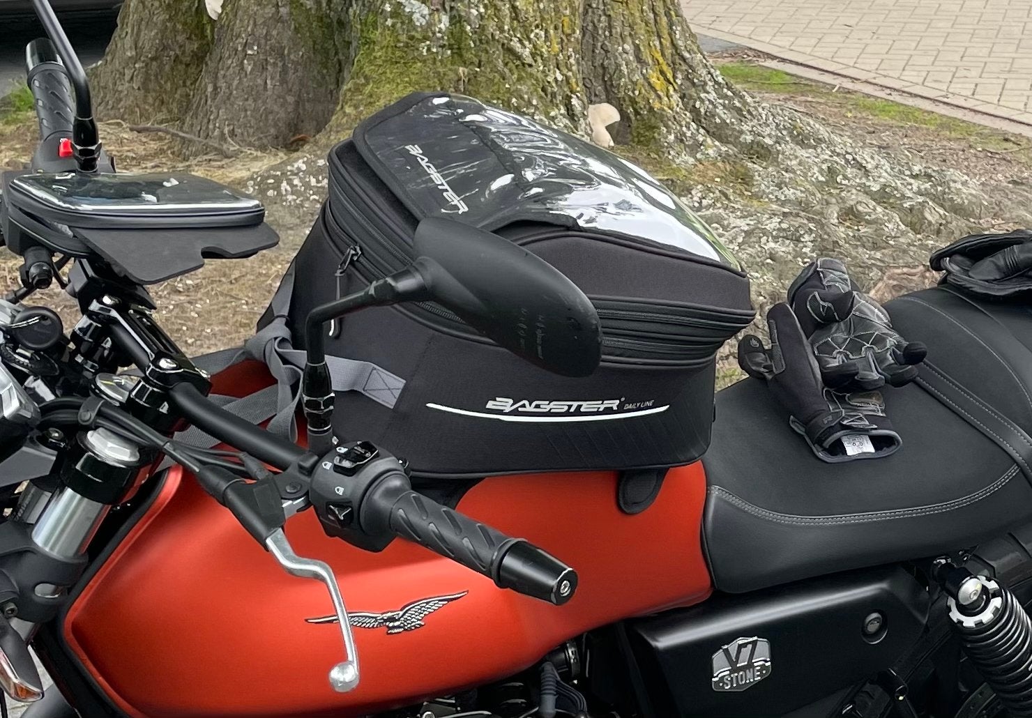 Bagster Daily Line Tanktas met Magneten - Zo goed als nieuw, Motoren, Ophalen, Zo goed als nieuw