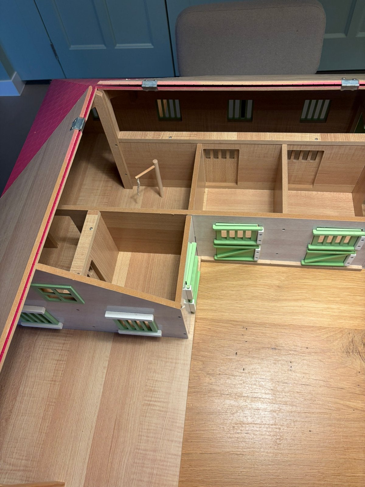 Schleich paarden stal +paarden, Ophalen, Zo goed als nieuw