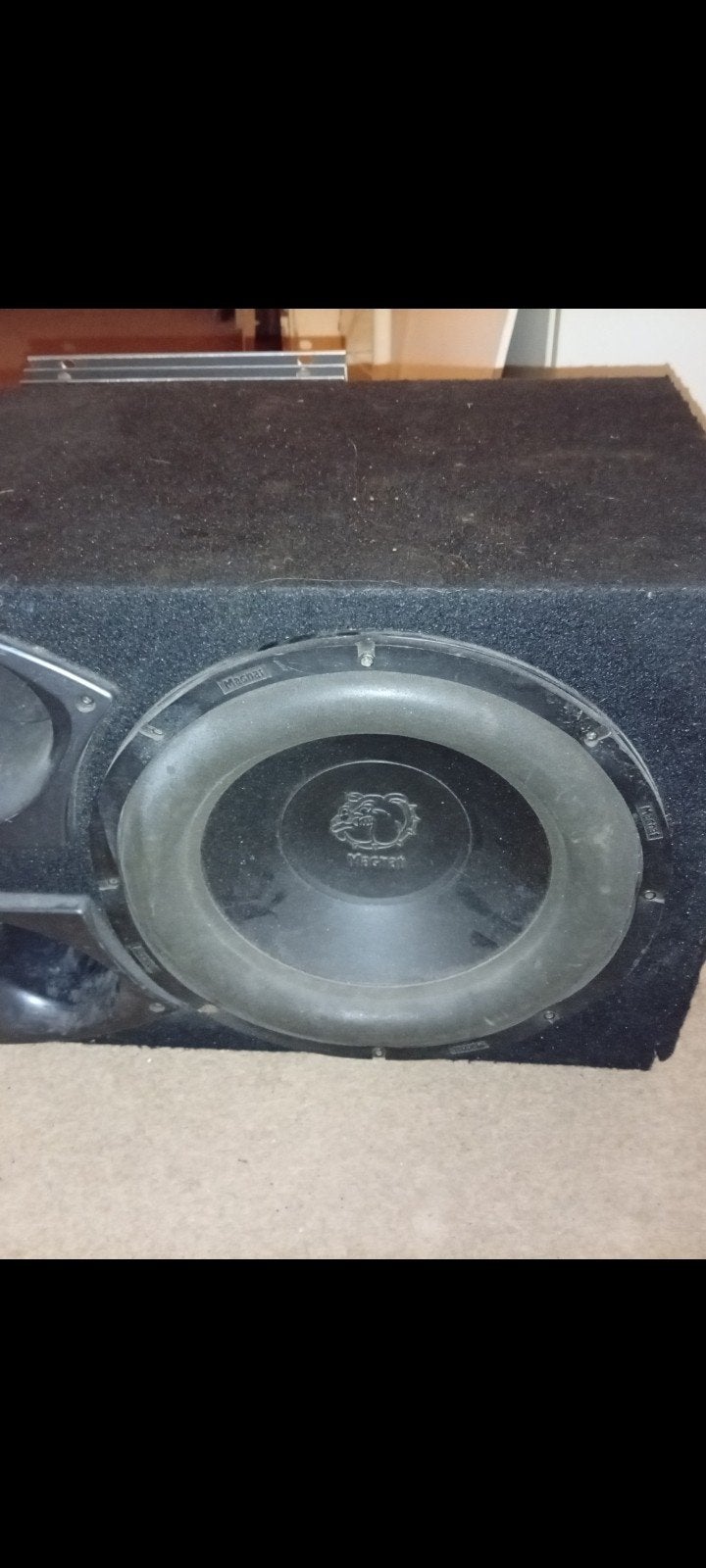 Magnat subwoofer 300watt rms beuker, Auto diversen, Ophalen of Verzenden, Gebruikt