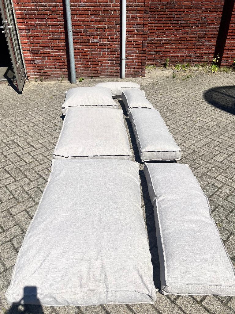 2x palletkussen set + 1x hoekkussen set van Karwei, Tuin en Terras, Tuinmeubel-accessoires, Zo goed als nieuw, Ophalen