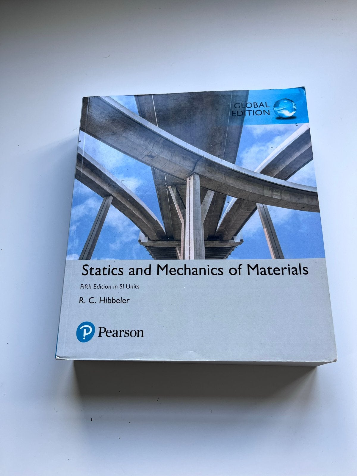 Statics and Mechanics of Materials R.C Hibbeler, Ophalen of Verzenden, Gamma, Zo goed als nieuw, HBO