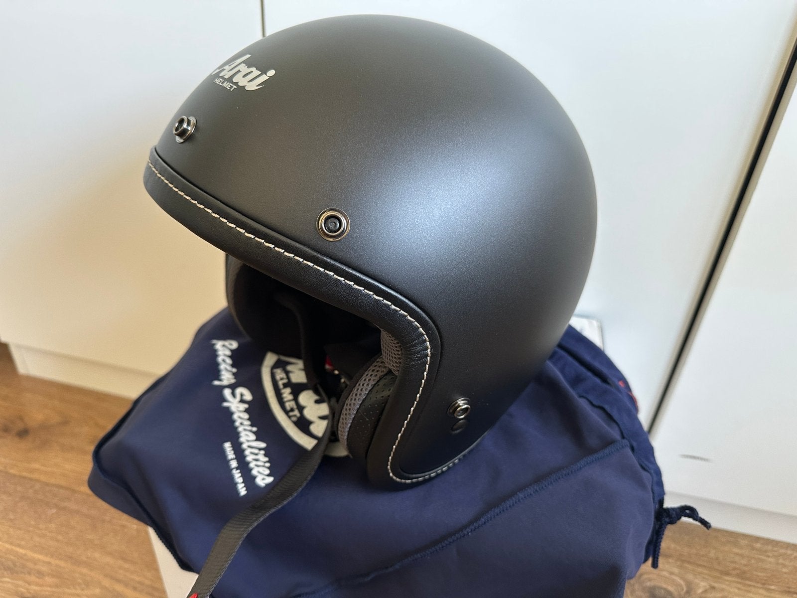 Arai Urban V helm, Motoren, Ophalen of Verzenden, Tweedehands, Integraalhelm, Arai