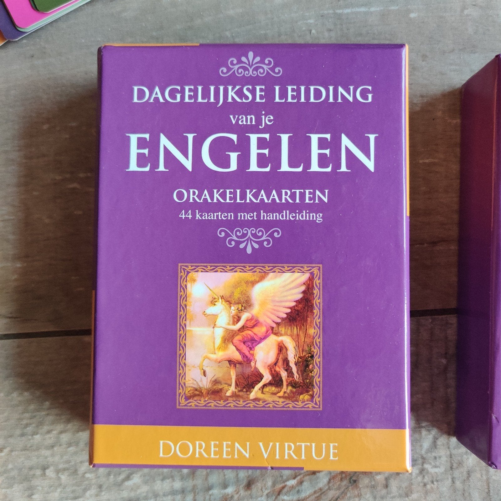 Doreen Virtue - Dagelijkse begeleiding van je engelen, Boeken, Tarot of Kaarten leggen, Overige typen, Ophalen of Verzenden, Zo goed als nieuw