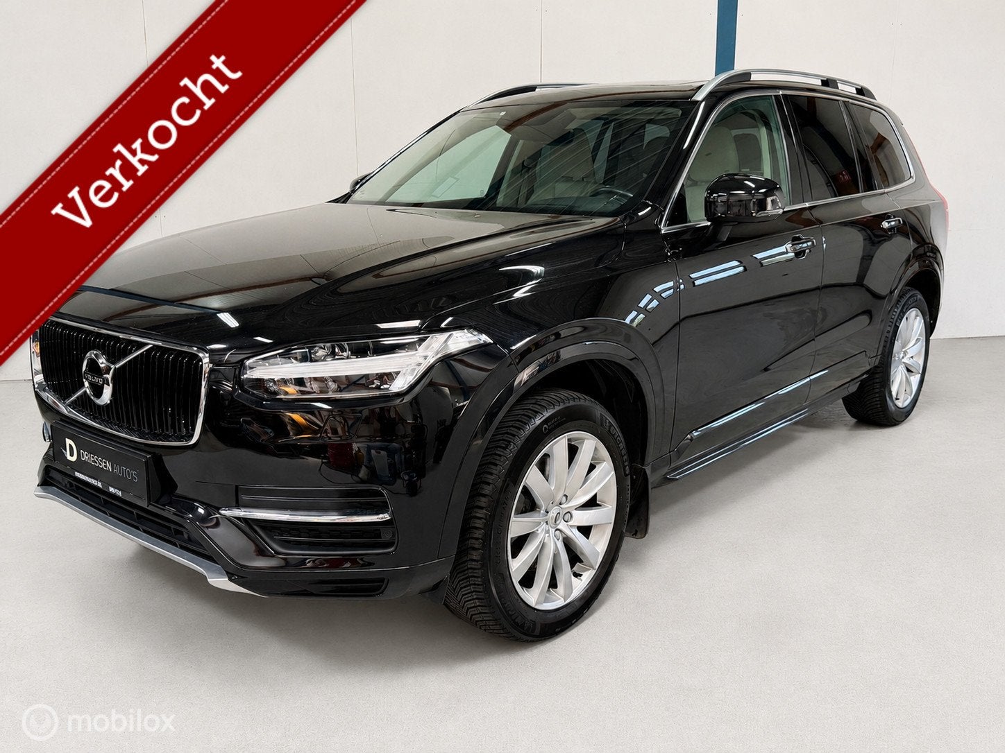 Volvo XC90 2.0 T5 AWD Momentum 7-ZITPLAATSEN / PANO, Gebruikt, 1969 cc, 1898 kg, 7 stoelen