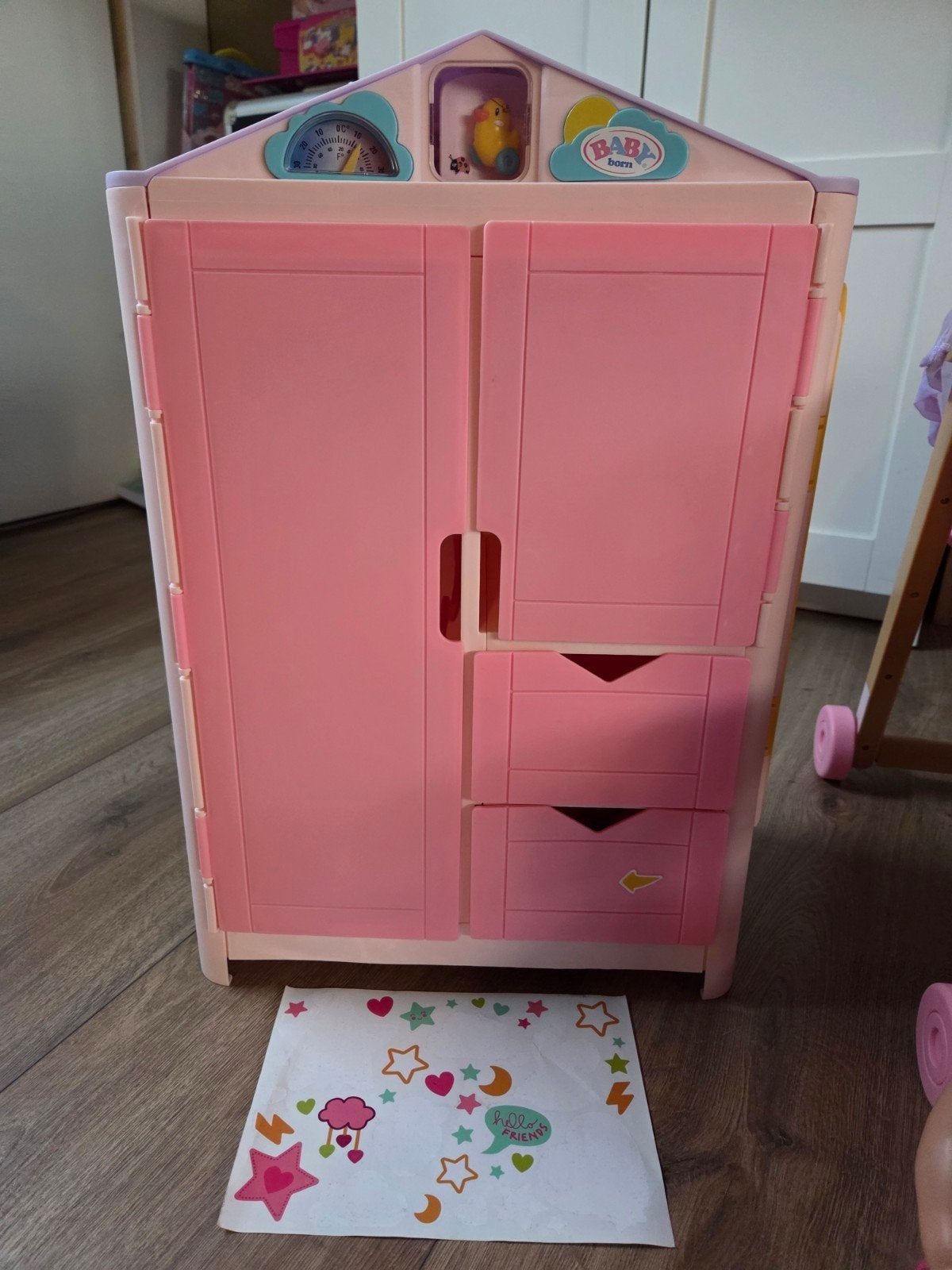 Baby Born Kledingkast met hangers en muziekje, Ophalen, Zo goed als nieuw, Babypop