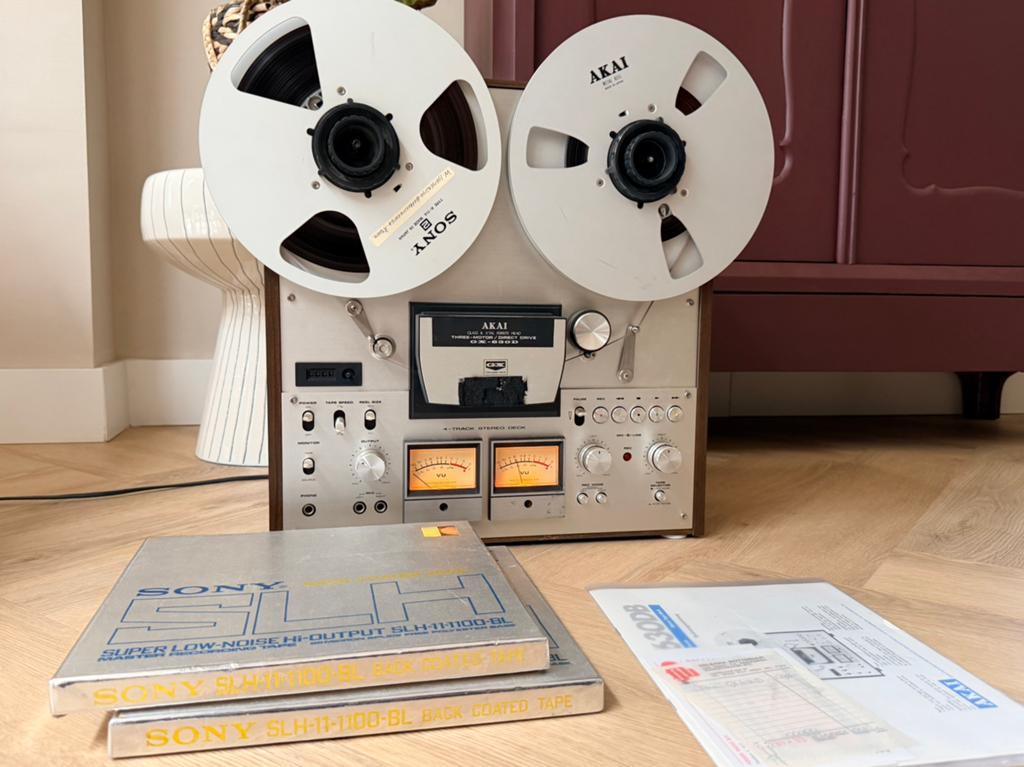 AKAI GX-630D bandrecorder, Ophalen of Verzenden, Bandrecorder, Met banden